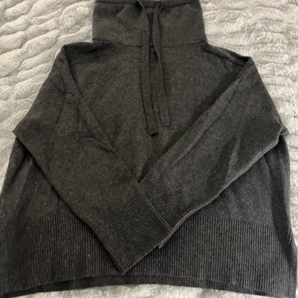 Loft sweater- dark gray